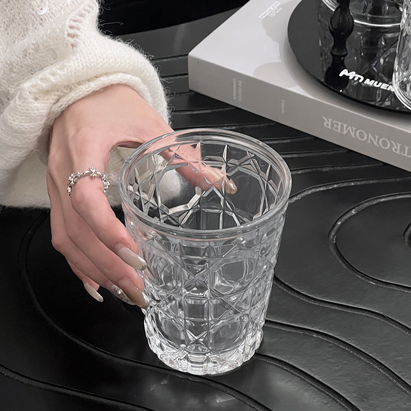 แก้วไวน์แบบตะวันตกลายเพชรแนววิ - Wine Beer And Liquor บทวิจารณ์และราคา